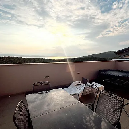 3 Bedroom Cozy In * Crikvenica